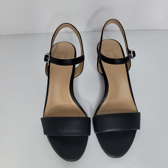 Naturalizer NWOT Bristol Black Ankle Strap Sandals - Picture 9 of 10